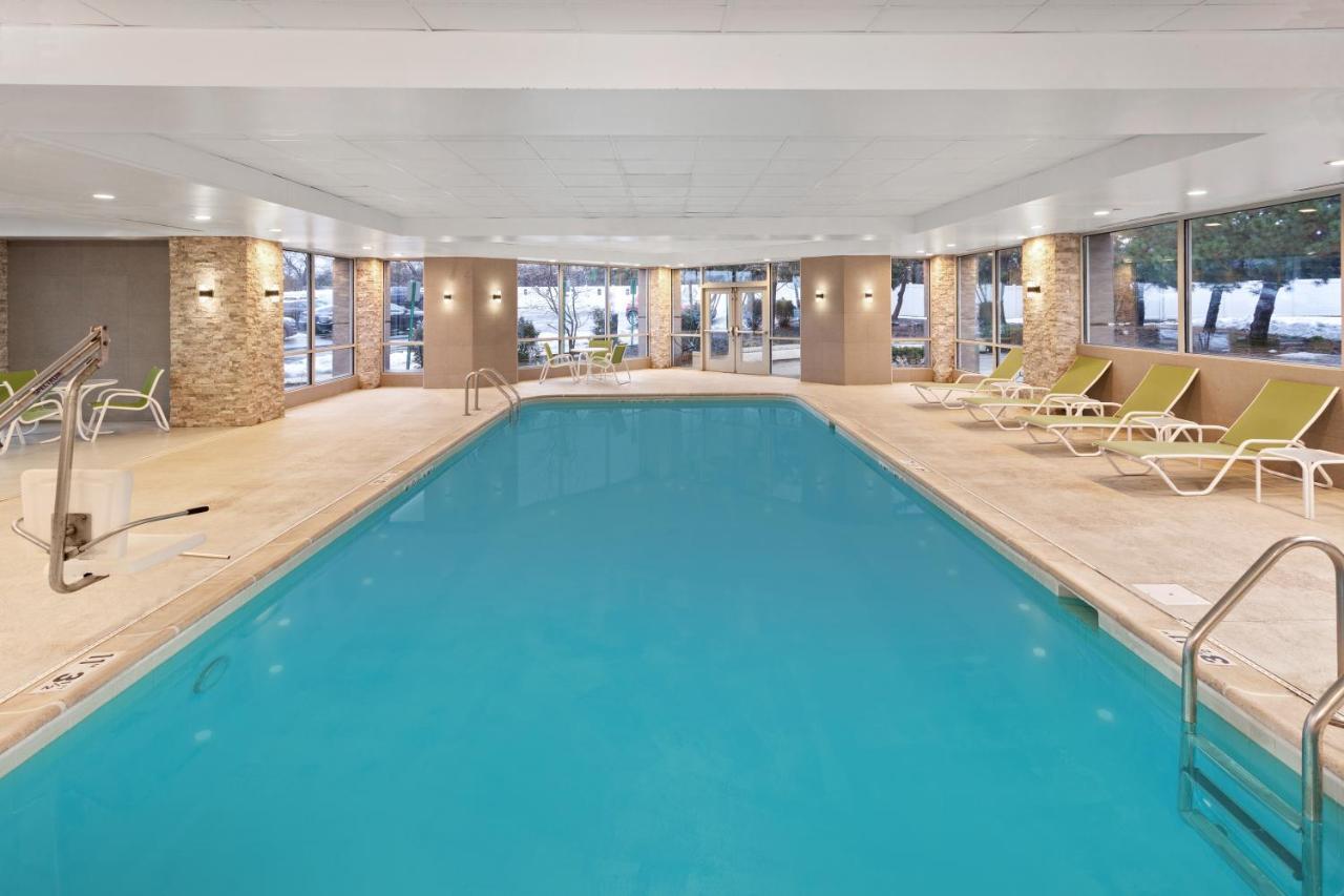 Holiday Inn Chicago/Oak Brook By Ihg Окбрук Террас Экстерьер фото