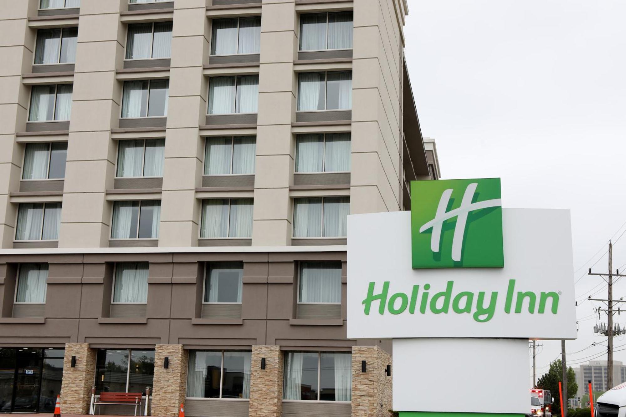 Holiday Inn Chicago/Oak Brook By Ihg Окбрук Террас Экстерьер фото